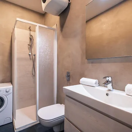 Lumos - The Center *