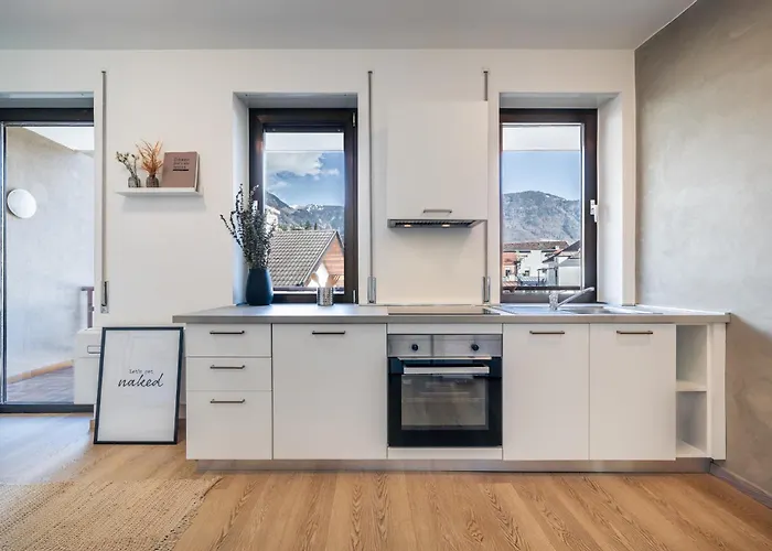 Lumos - The Center * Merano